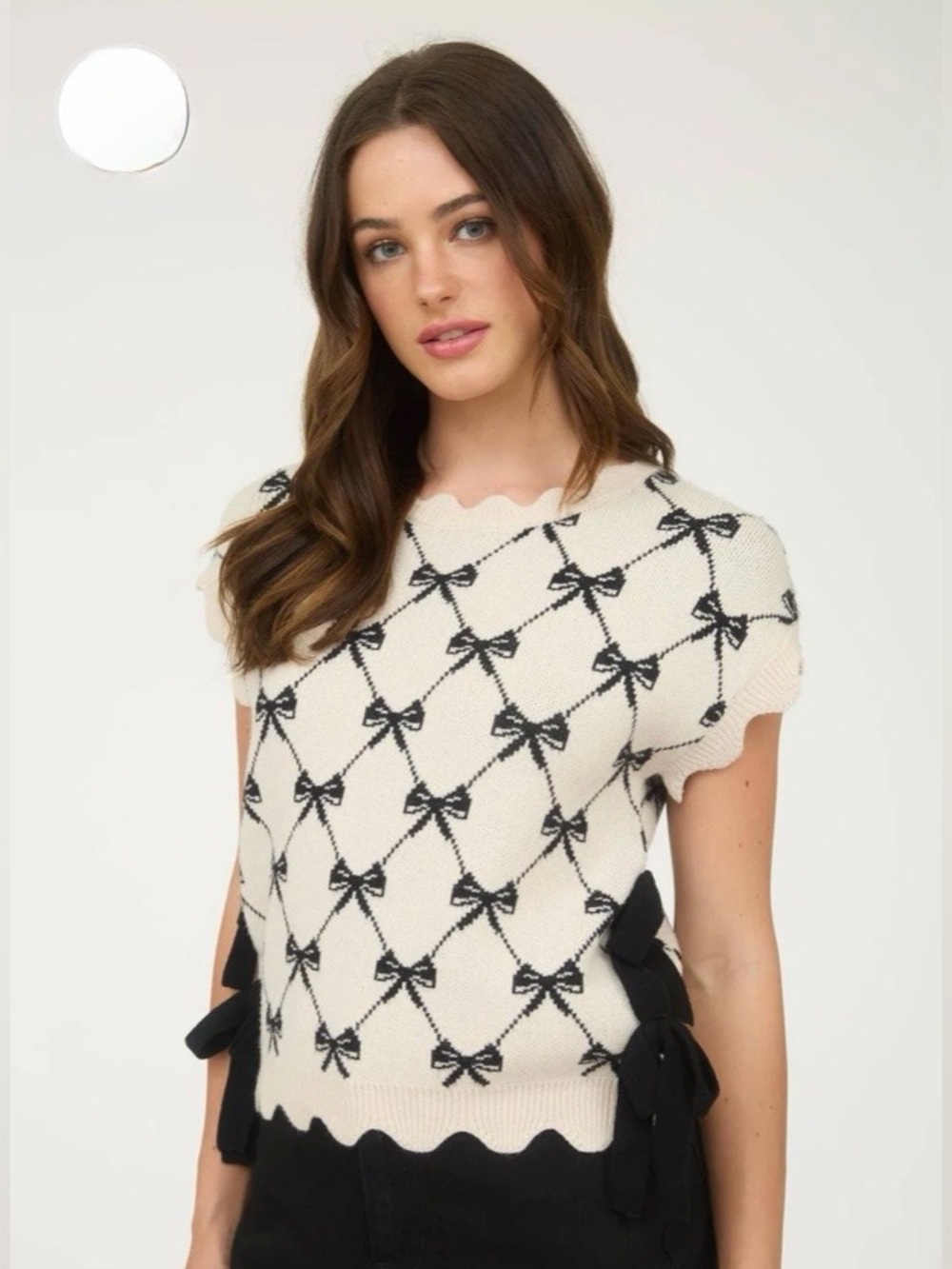 Blu Pepper Cream and Black Bow Knit Top